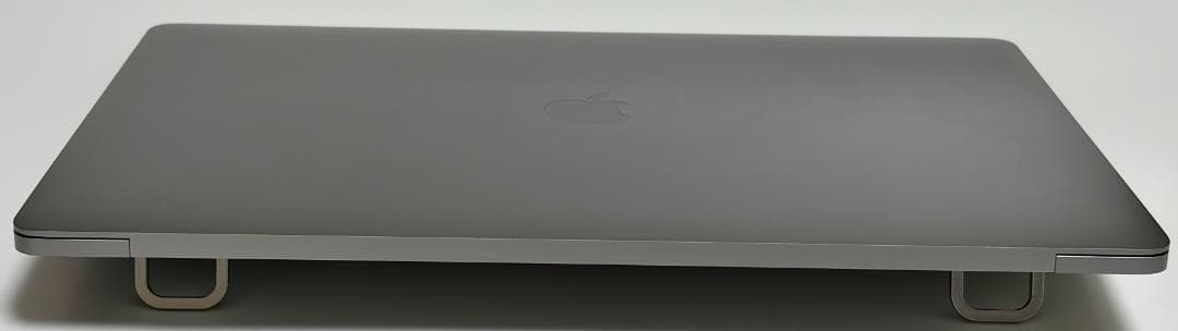 【美品】MacBook Pro 15インチ 2018 、16G、256G　日本語