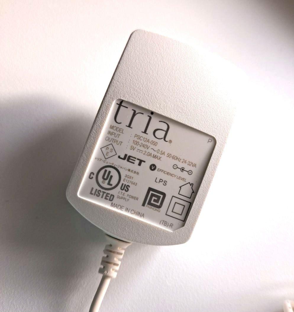 tria 4X トリア レーザー脱毛器　充電器・収納ポーチ付き