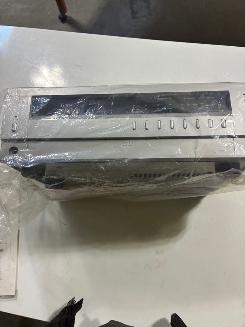 TOA製の卓上型アンプ TA-2120