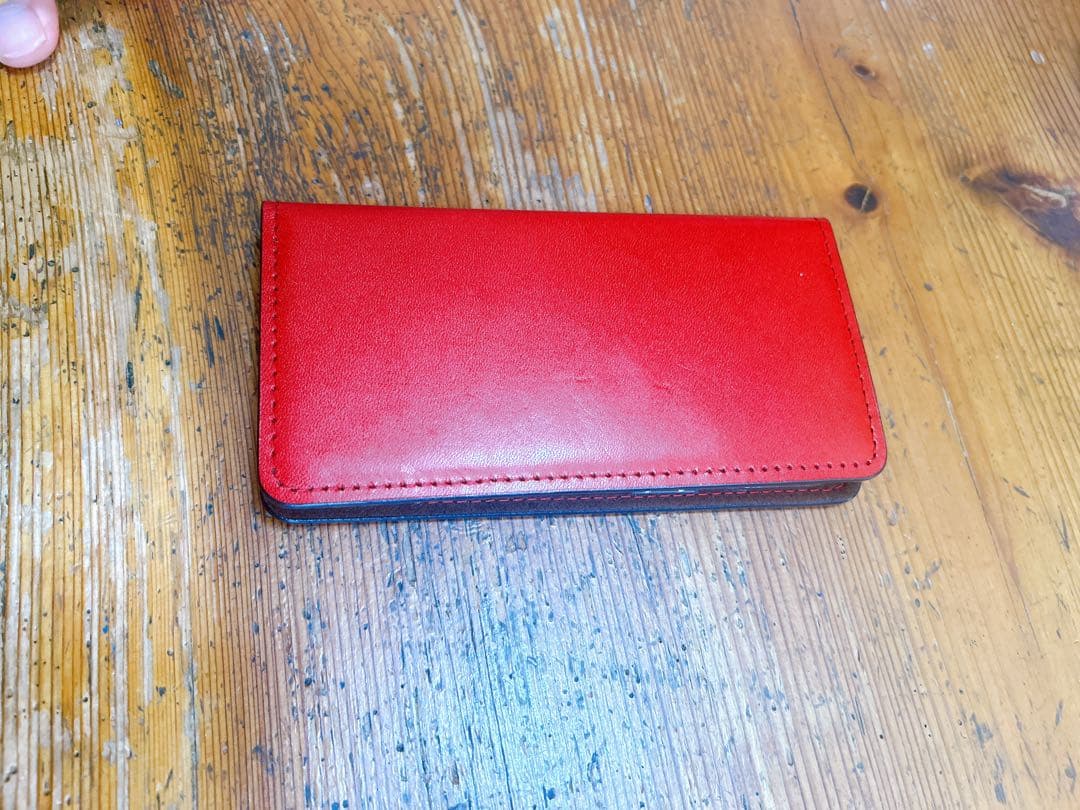 Harmonia 栃木レザー 手帳型ケース iPhone 15用 レッド