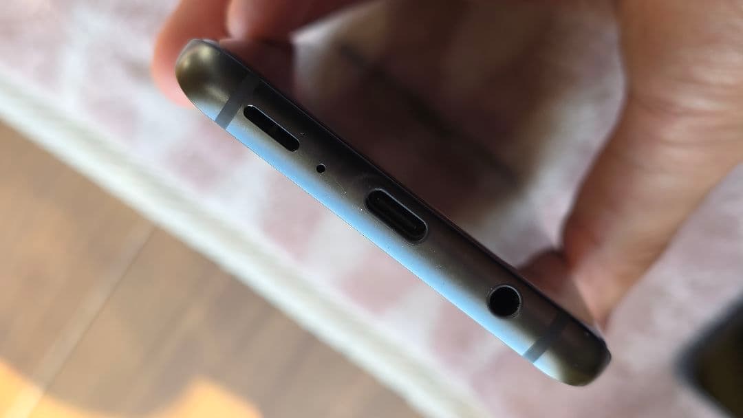Samsung Galaxy S9 グレー 本体