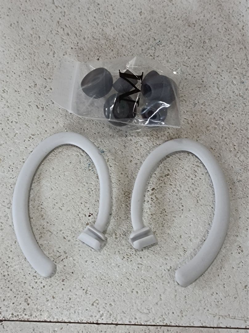 八7123【未使用品】 JBL イヤホン jbl reference 220