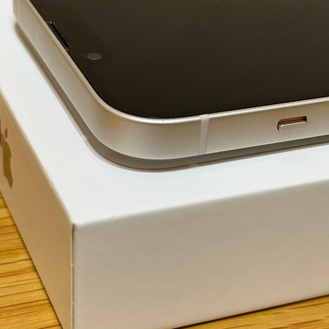 Apple Iphone 13 128GB スターライト