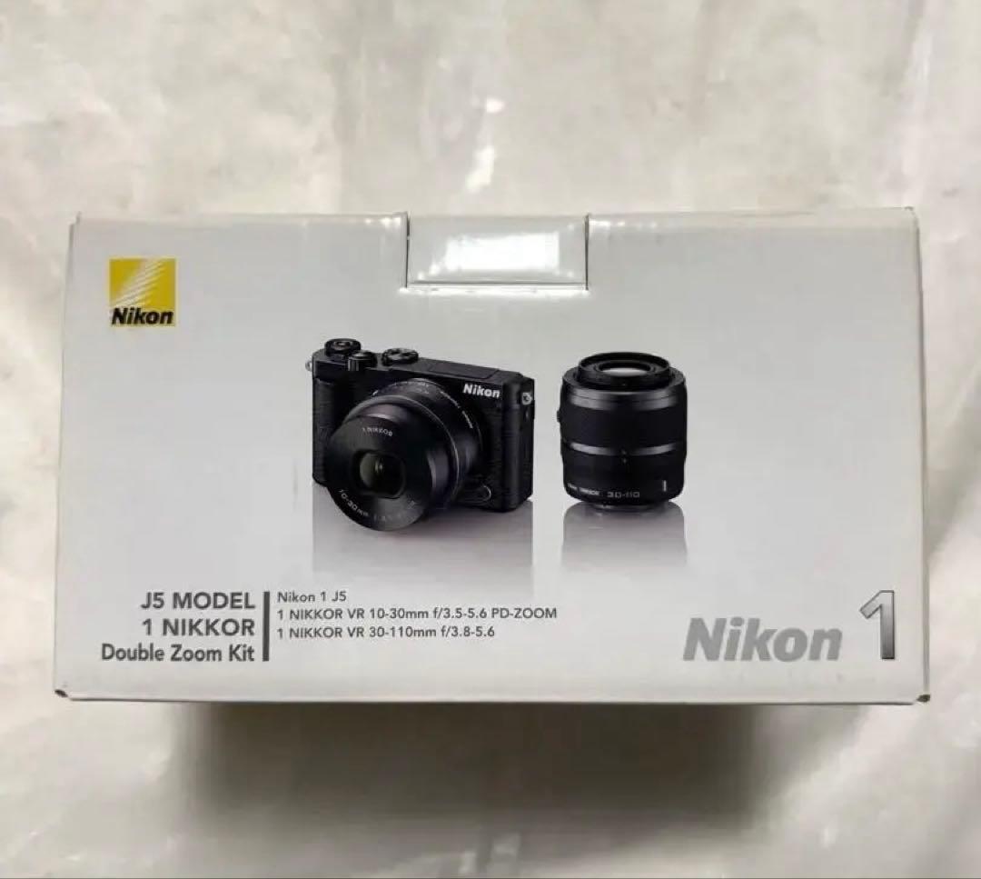 Nikon 1 J5ダブルズームキット ブラック 本体バッテリー充電器付き
