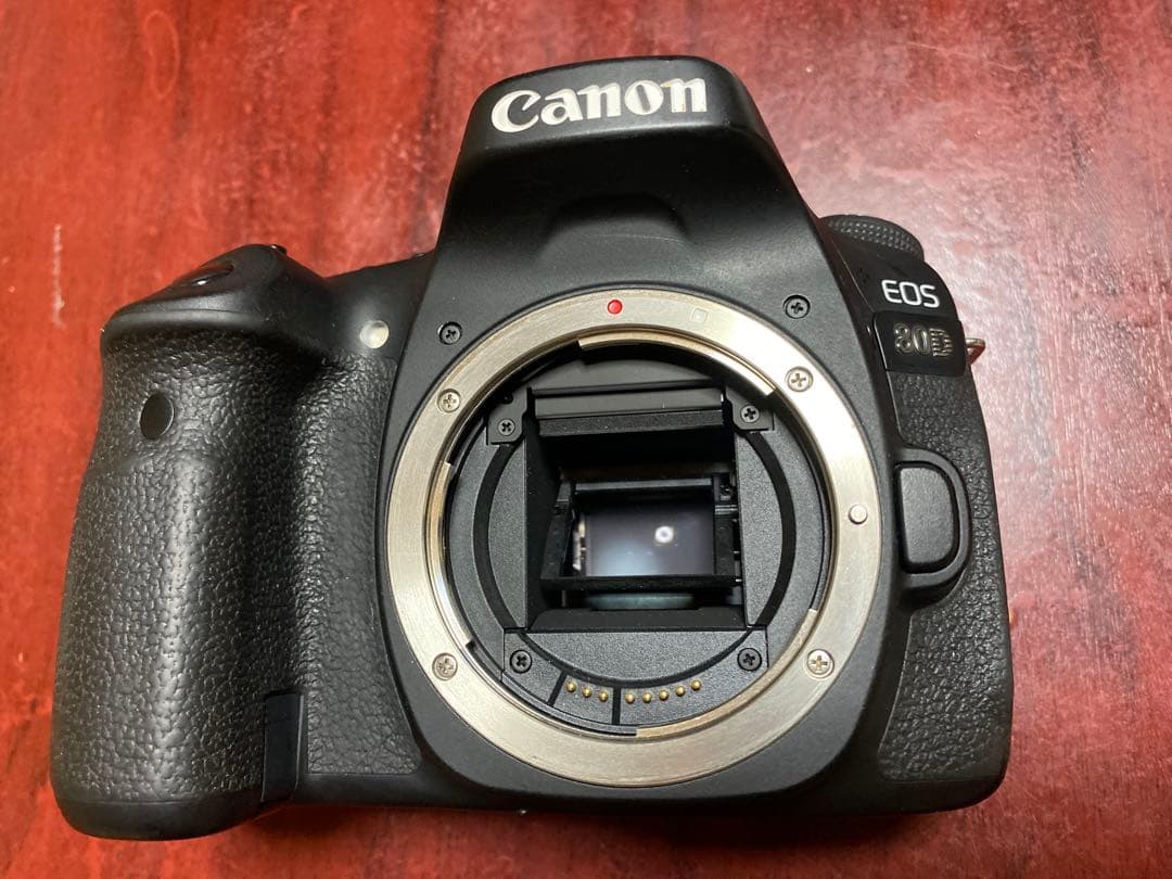 Canon キヤノン EOS 80D デジタル一眼レフカメラ