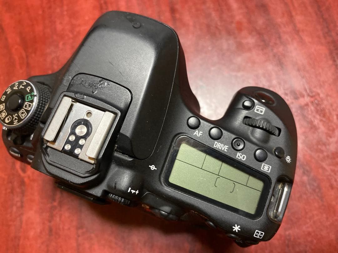 Canon キヤノン EOS 80D デジタル一眼レフカメラ
