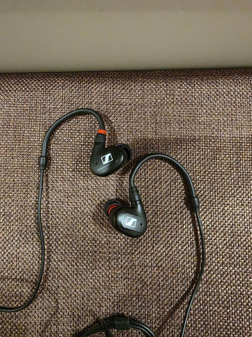 【値下交渉可】SENNHEISER IE 100 PRO Black イヤホン