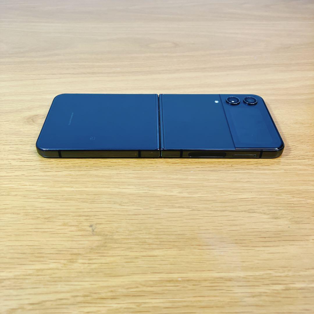 Samsung Galaxy Z Flip 4 ジャンク品　ブラック
