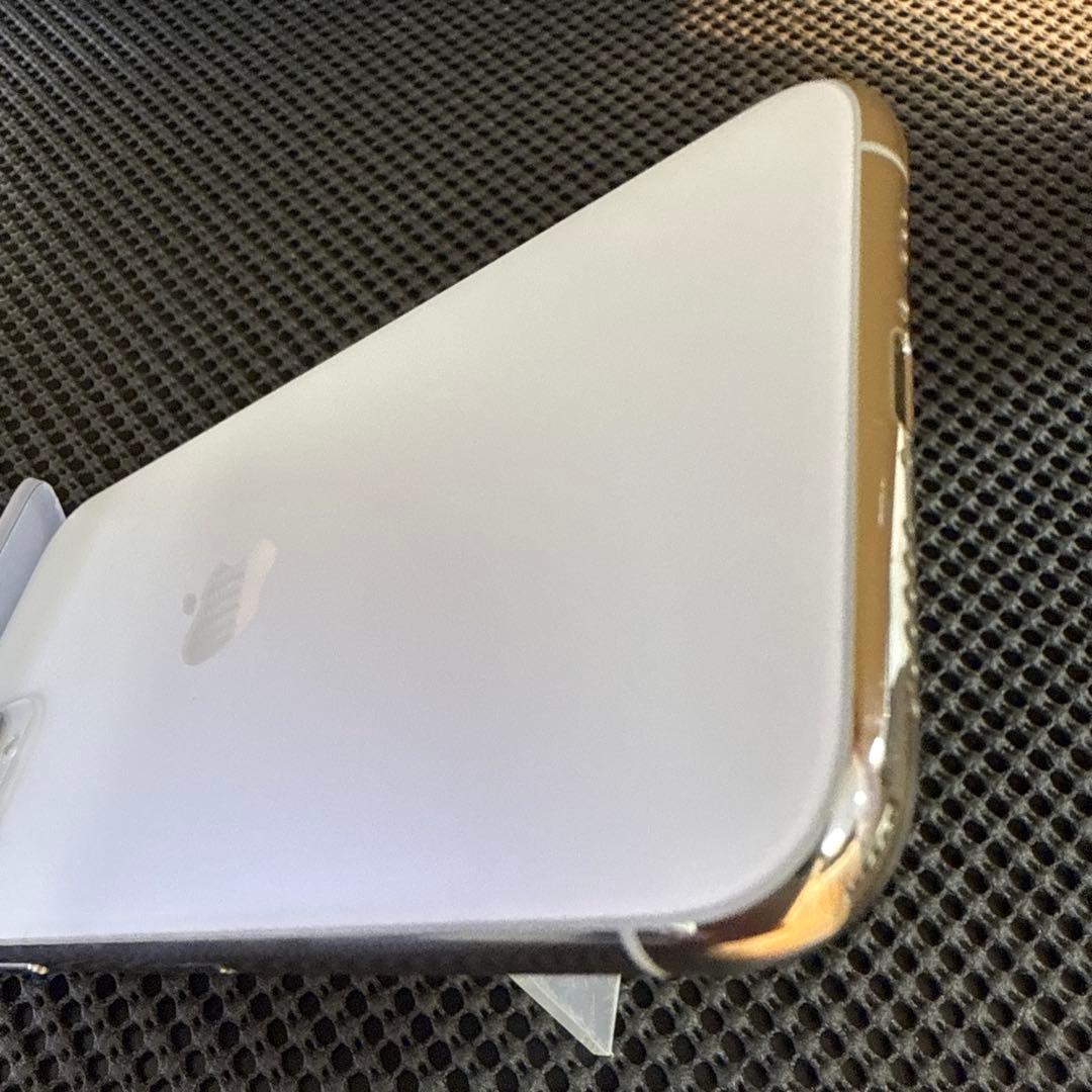 iPhone 11 Pro 64GB シルバー SIMフリー MWC32J/A