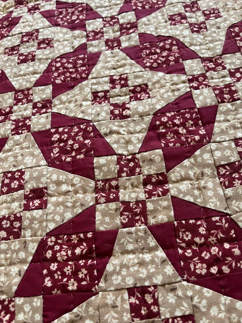 【ハンドメイド】93×101cm パッチワークキルト タペストリー 特大
