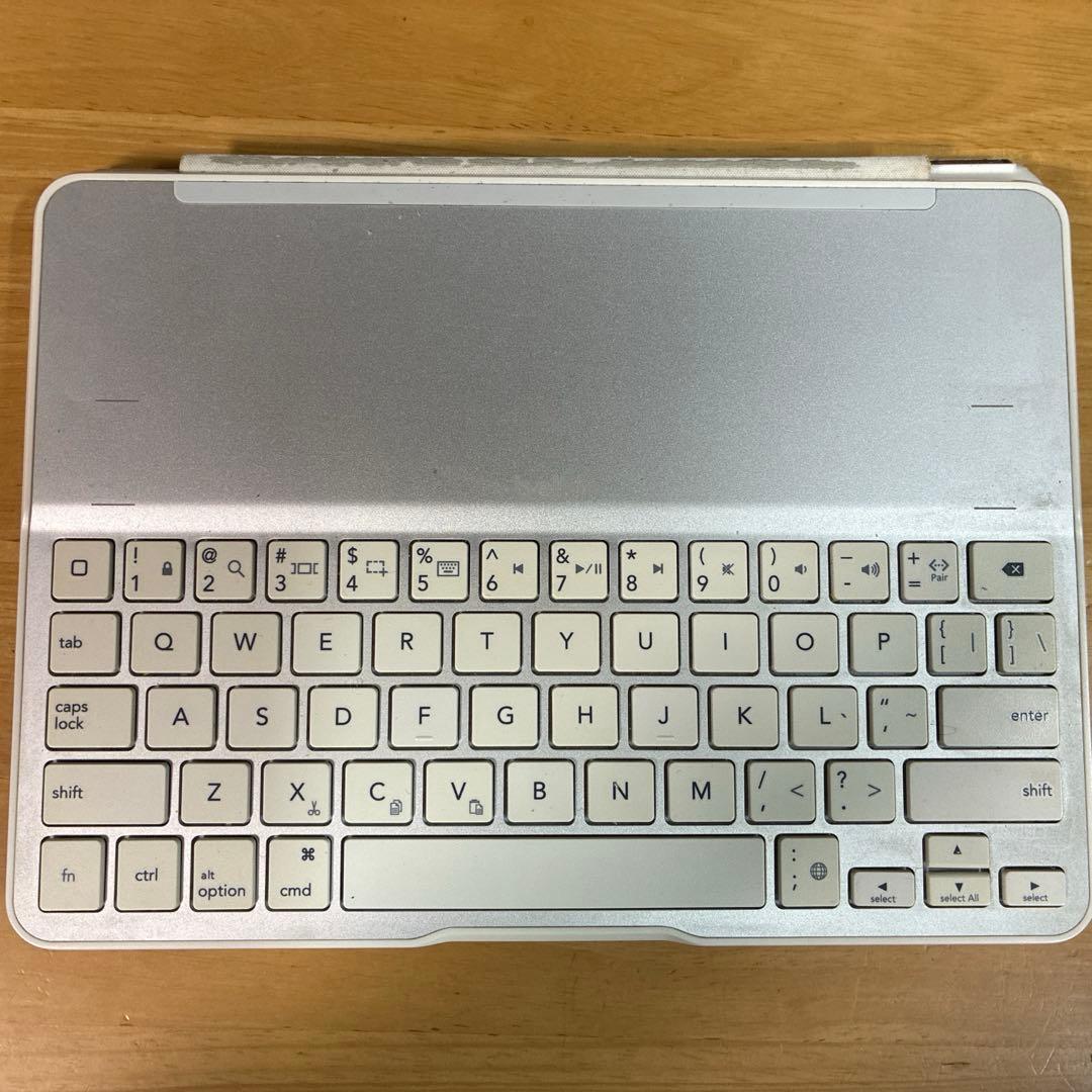 iPad Air 2 64GB. Wi-Fi キーボード付き