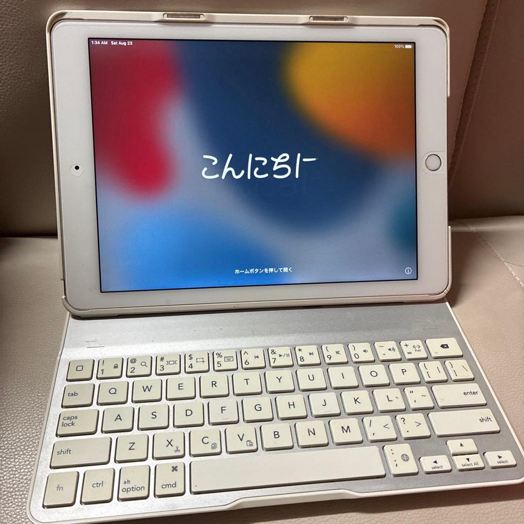 iPad Air 2 64GB. Wi-Fi キーボード付き
