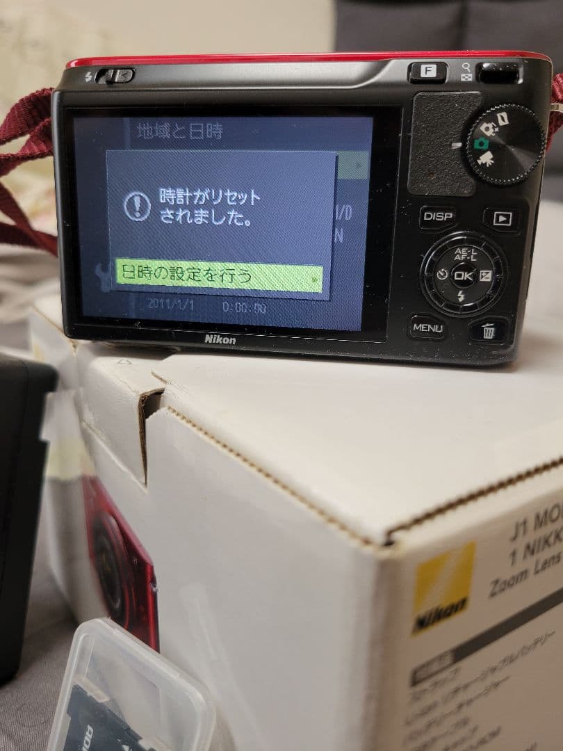 Nikon 1 J1 レッド ミラーレスカメラ