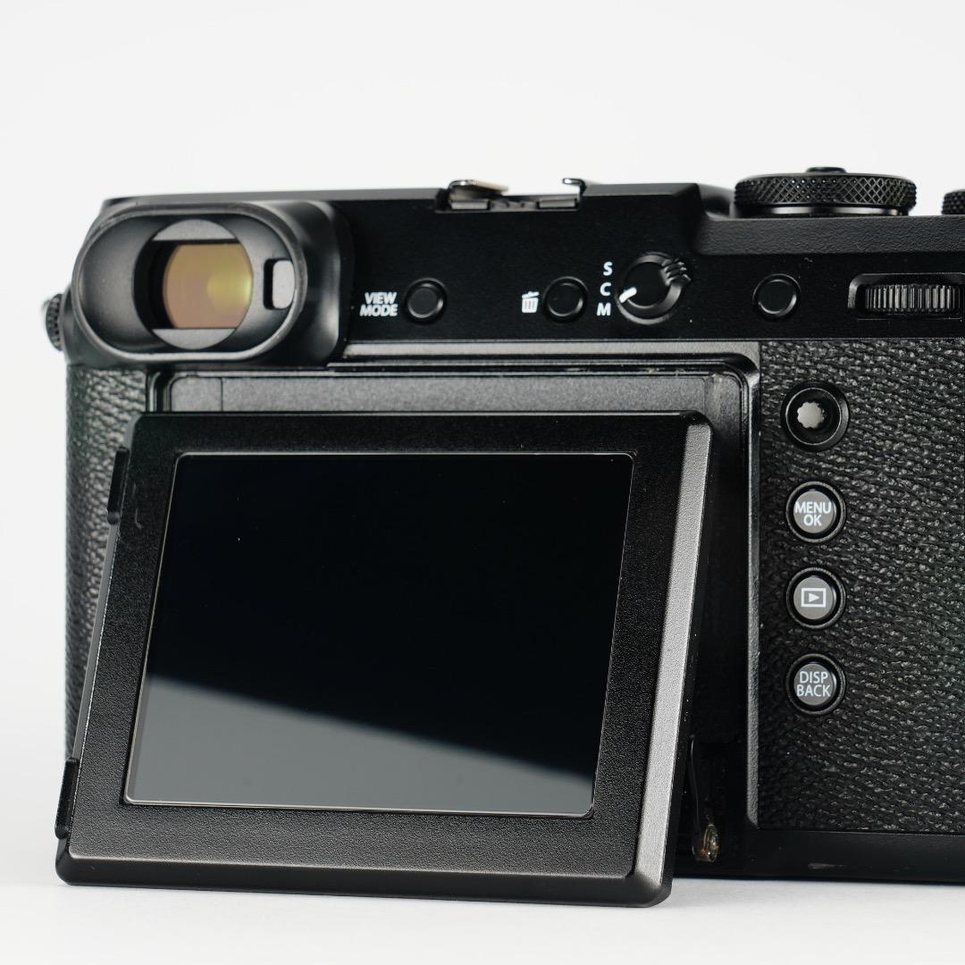 【訳あり】FUJIFILM GFX50R 中判ミラーレス｜フルサイズを超える