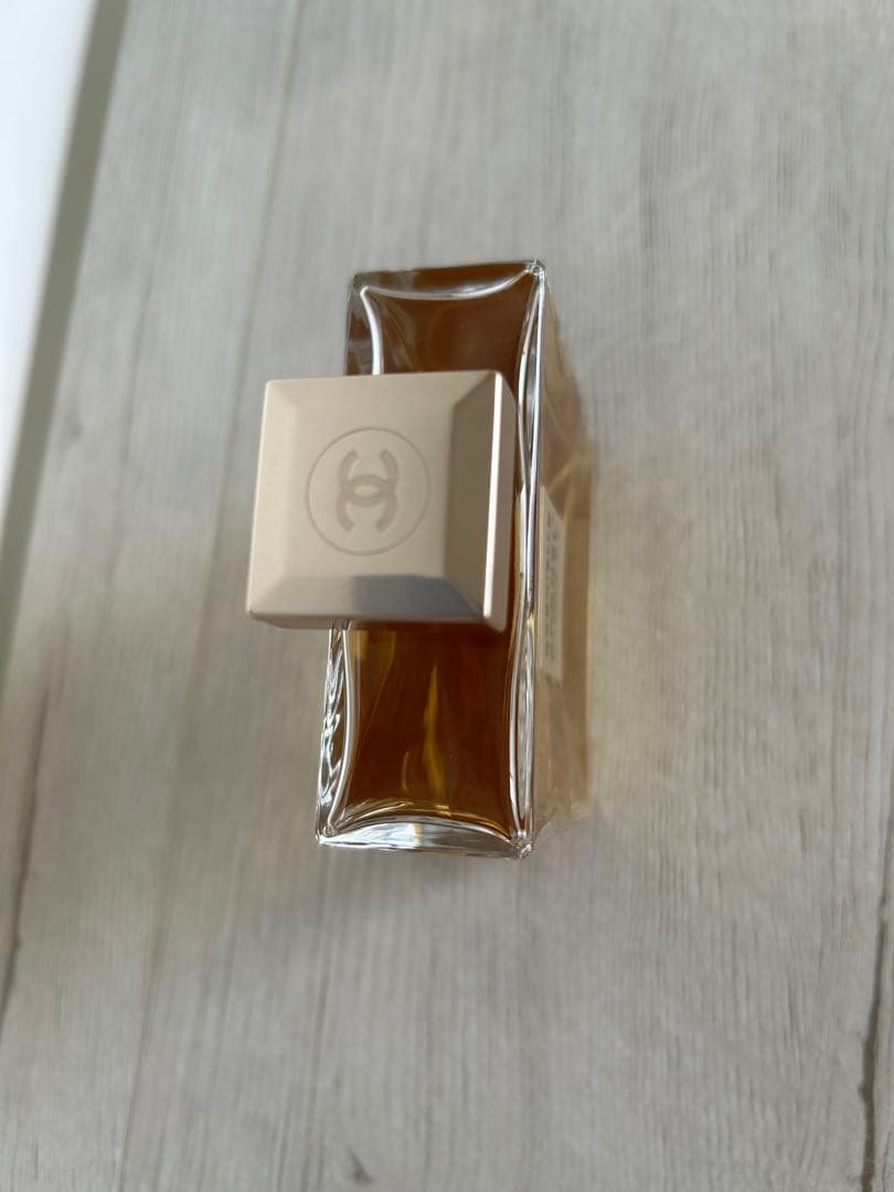 香水　GABRIELLE CHANEL オードパルファム