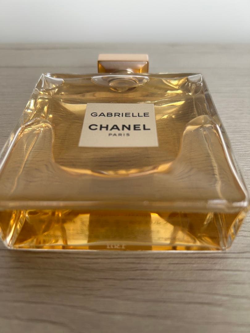 香水　GABRIELLE CHANEL オードパルファム