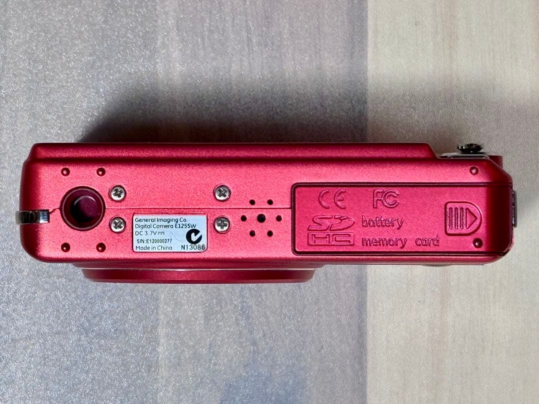 新品同様 CCD搭載 GE E1255W 光学5倍 SD付 スマホ転送 Y2K