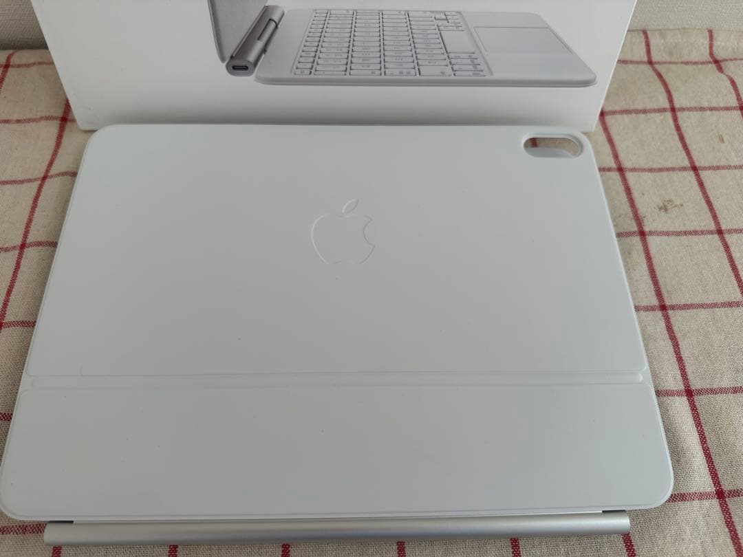 11インチiPad Air(M3)用 Magic Keyboard 日本語