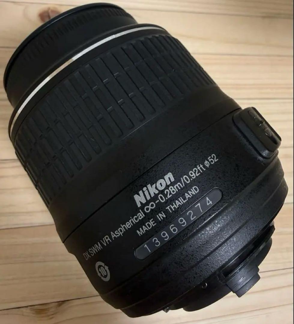 Nikon DX 18-55mm f/3.5-5.6G VR レンズ 美品