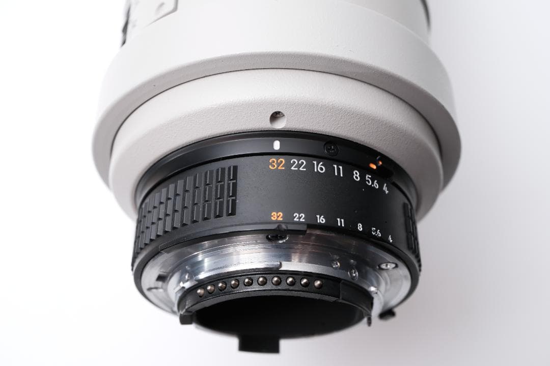 美品 Nikon AF-S NIKKOR 300mm F4D ED ライトグレー