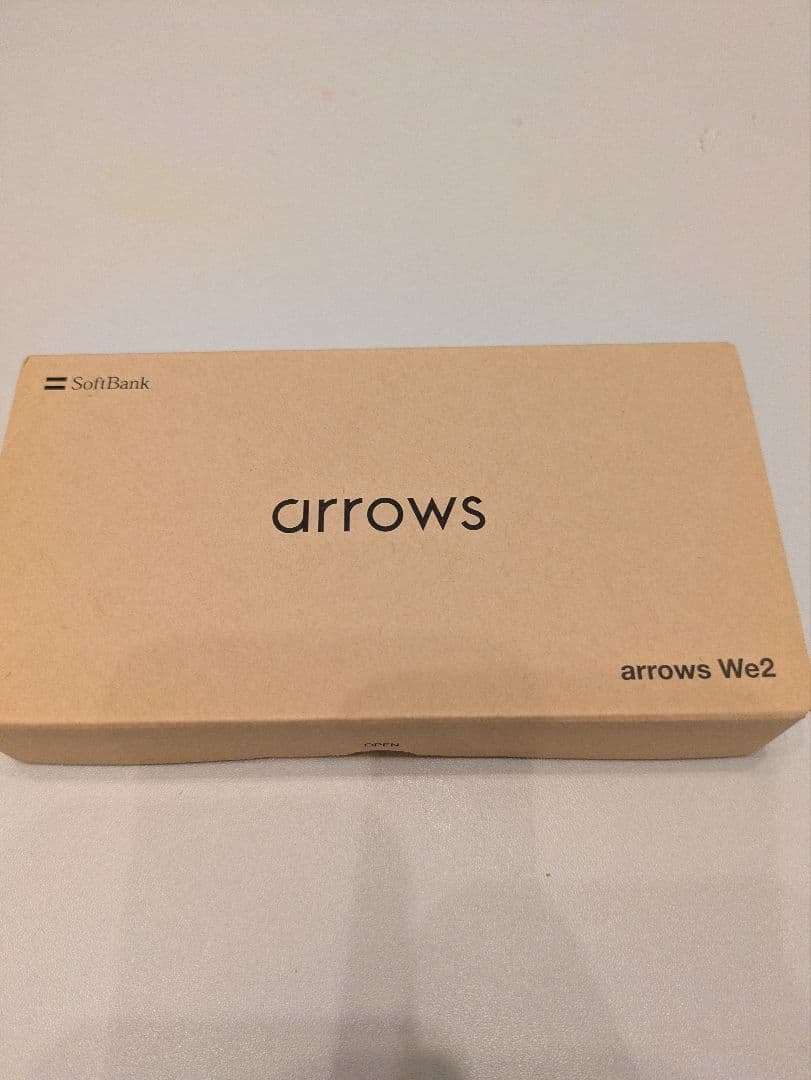 【未使用品】arrows We ホワイト 本体