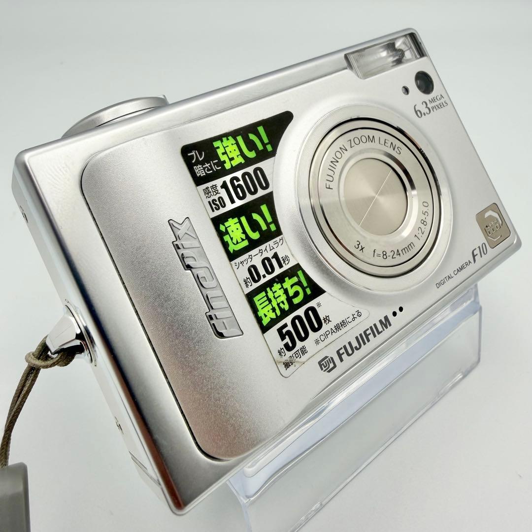 【名機：美品】FUJIFILM FinePix F10 デジカメ シルバー