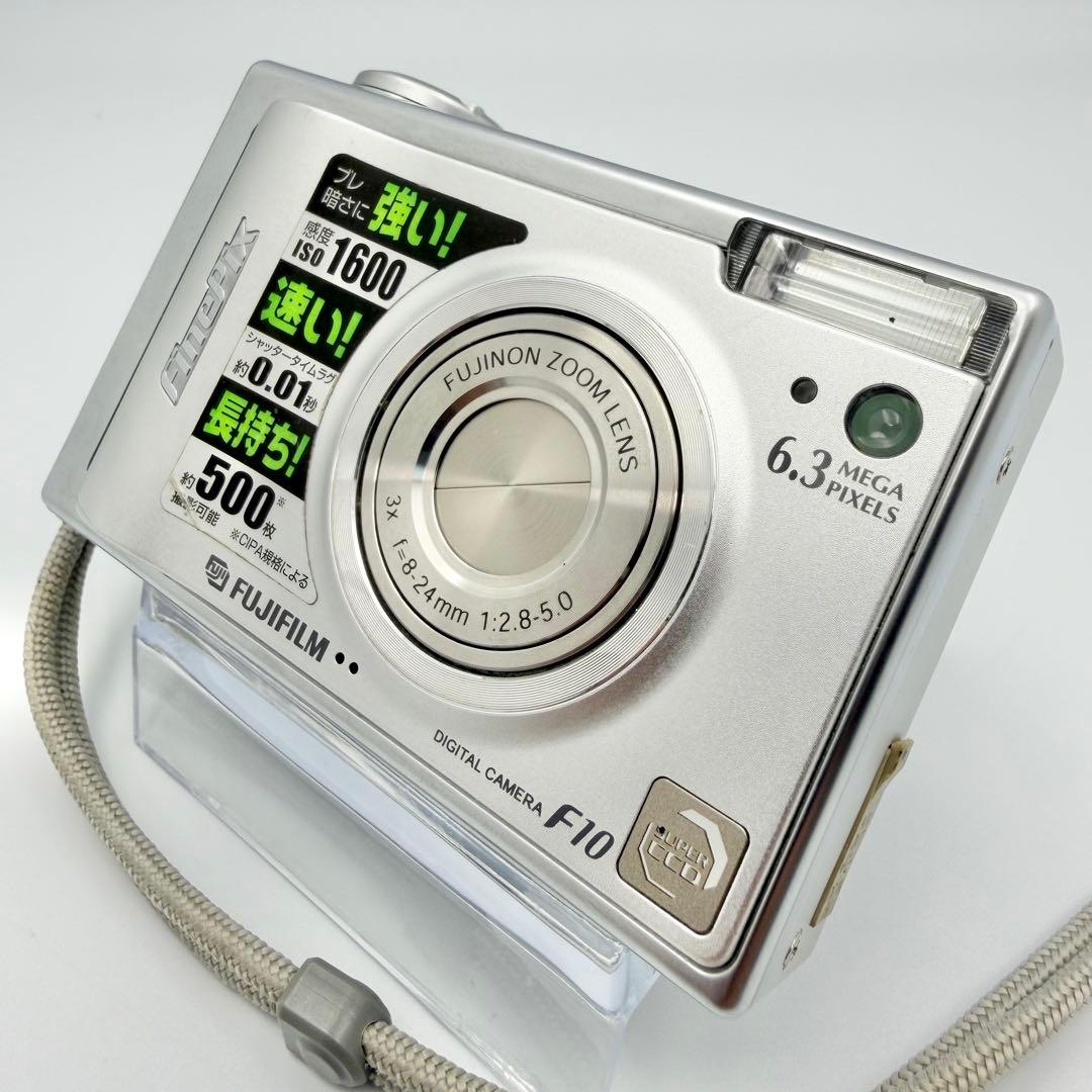 【名機：美品】FUJIFILM FinePix F10 デジカメ シルバー