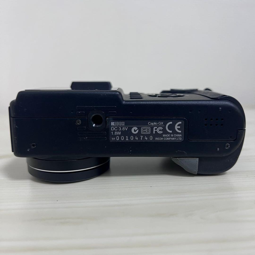 RICOH Caplio GX 本体のみ 2GB SDカード付き