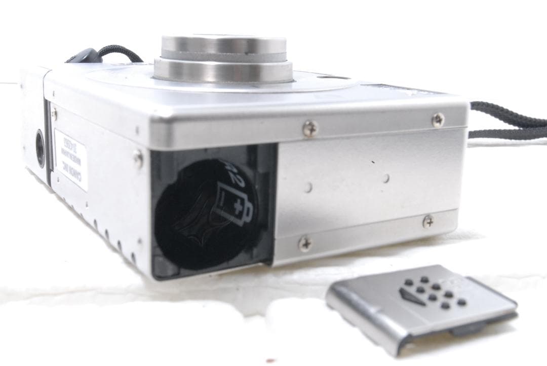 【極美品/動作確認済】Canon IXY 320 シルバー デート機能 ケース付