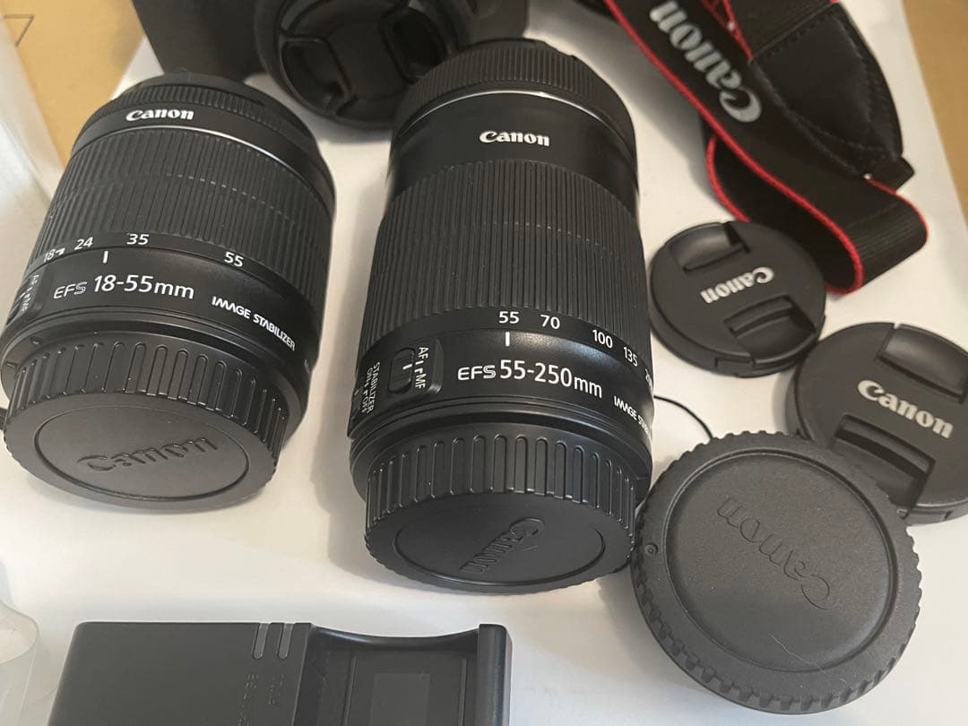 【美品】Canon EOS KISS X8i レンズ3点 標準,望遠,単焦点