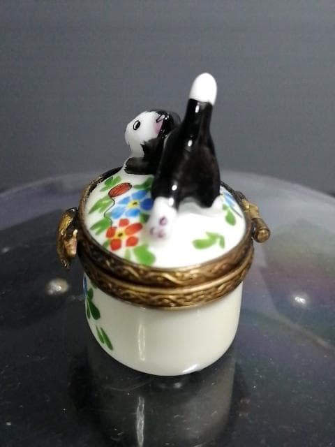 リモージュ ボックス 陶器製 猫の小物入れ フランス製 Limoges box