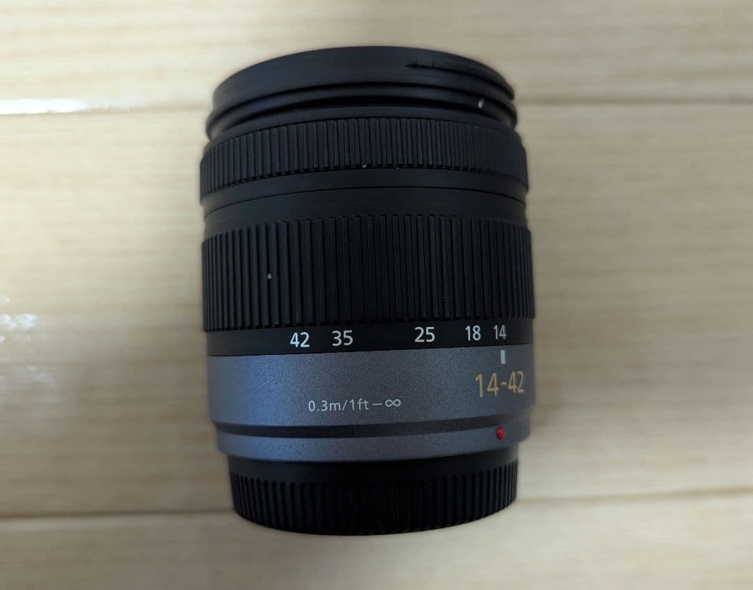 Panasonic LUMIX GF2 ホワイト　ダブルレンズ付き