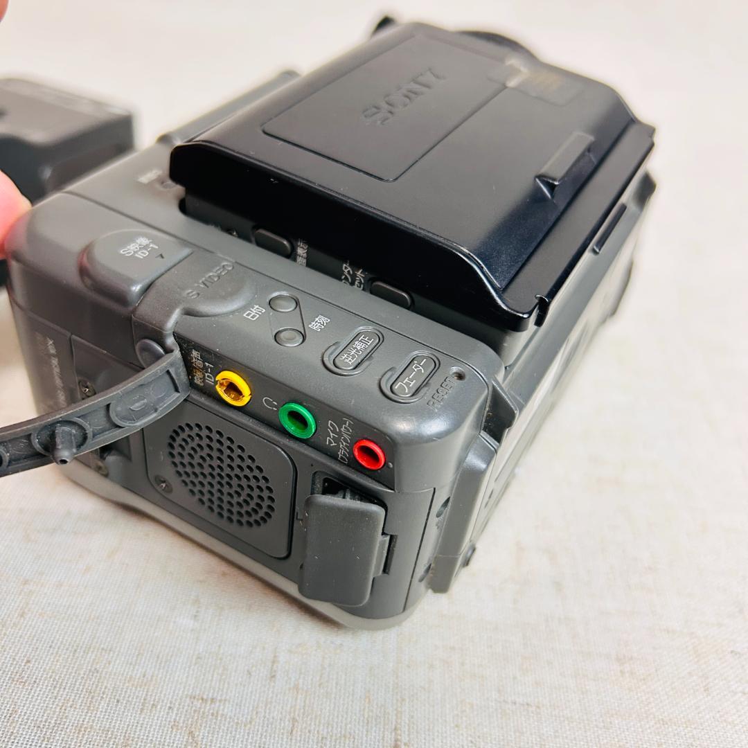 【現状品】SONY ソニー Hi8/8mmビデオカメラ CCD-SC55