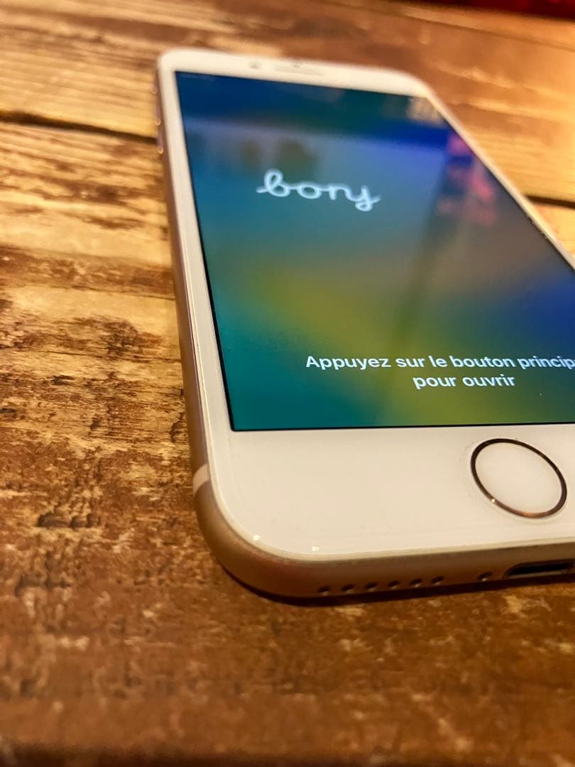 iPhone 8 ピンクゴールドと思われる 64GB ドコモ　75% 元箱