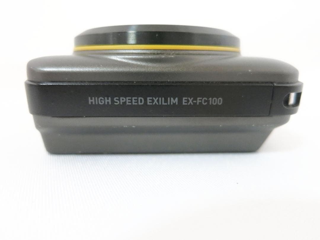 ✩美品✩CASIOデジタルカメラ EXILIM EX-FC100 ブラック