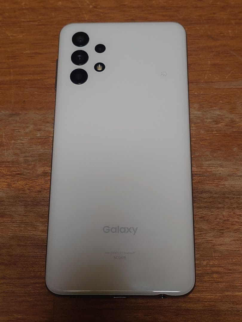 Galaxy SCG08 ホワイト