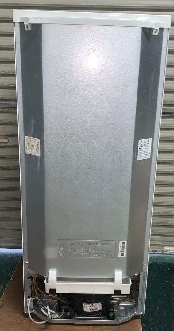 2r27 SHARP 137L 冷凍冷蔵庫 SJ-D14B-W 2016年製