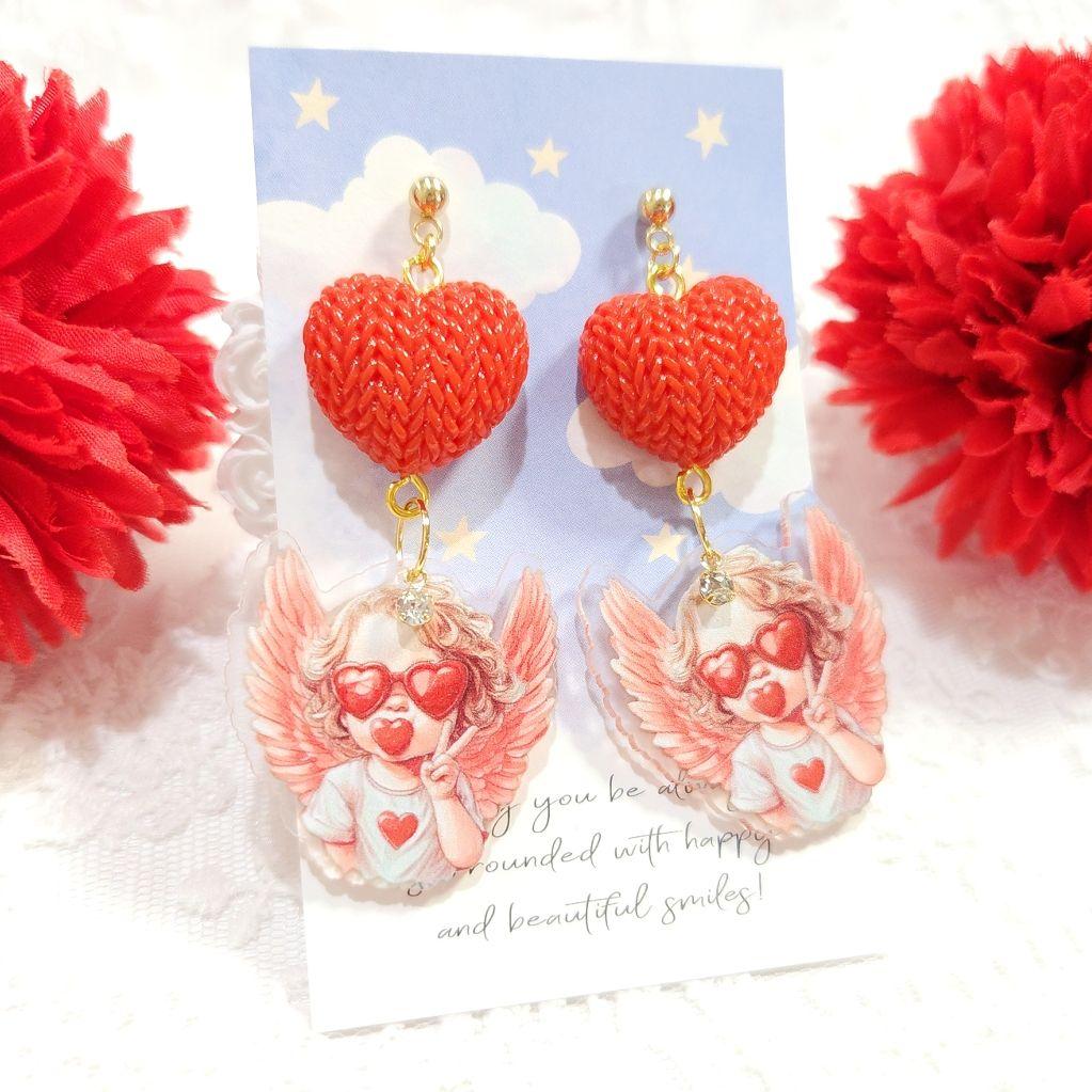 ぷっくり編み込みニットハートとハートに包まれたエンジェルキッツのピアス♡