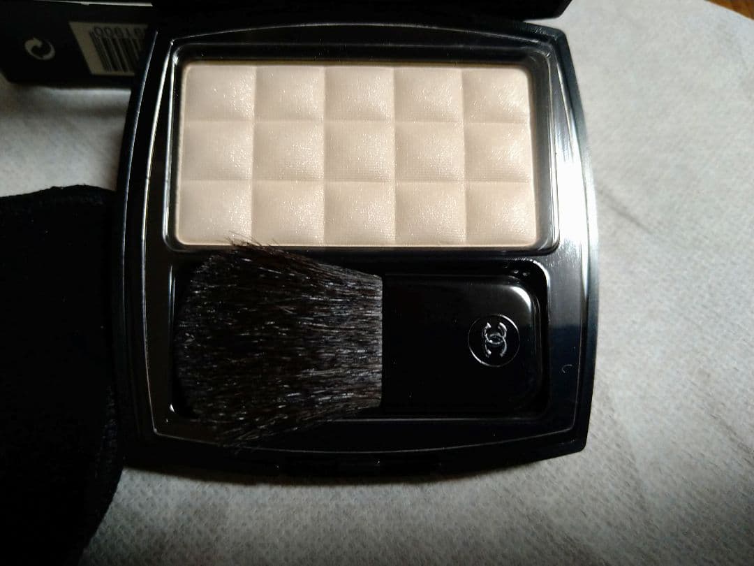 CHANEL IRRÉELLE BLUSH 90 フェイスパウダー新品