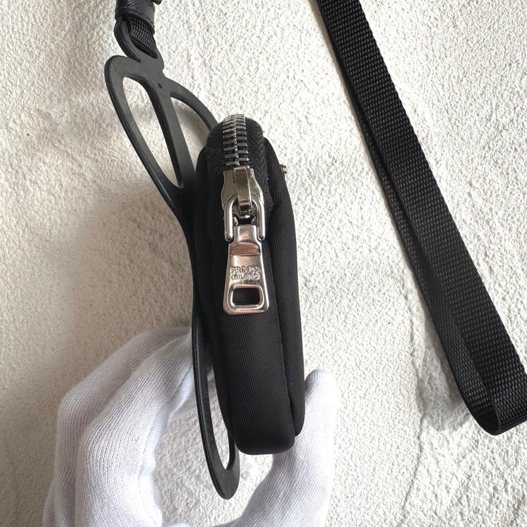 PRADA プラダ ポーチ付き スマホショルダー iPhoneケース ブラック
