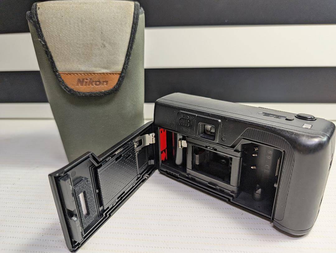 送料無料★ケース付Nikon TW20 フィルムカメラ 動作未確認 レトロ