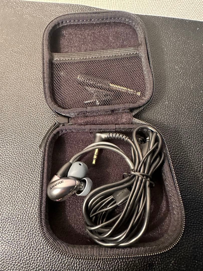SHURE イヤホンケースとイヤホンセット　846 クリア　美品