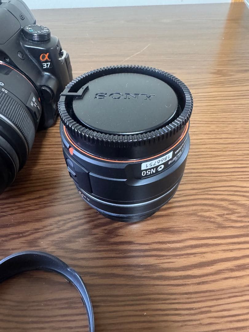 SONY α37 デジタル一眼レフカメラ 本体 レンズ2個セット 単焦点レンズ