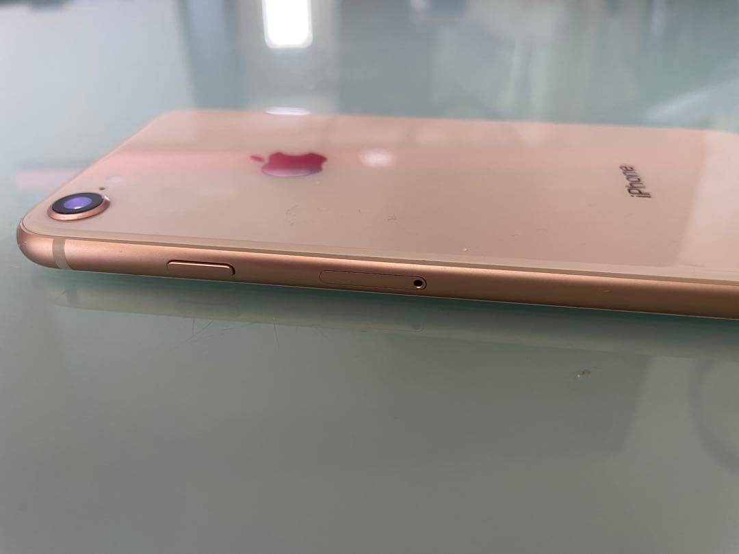 ⭐新品バッテリー付き！「iPhone 8」 64G本体 SIMフリー