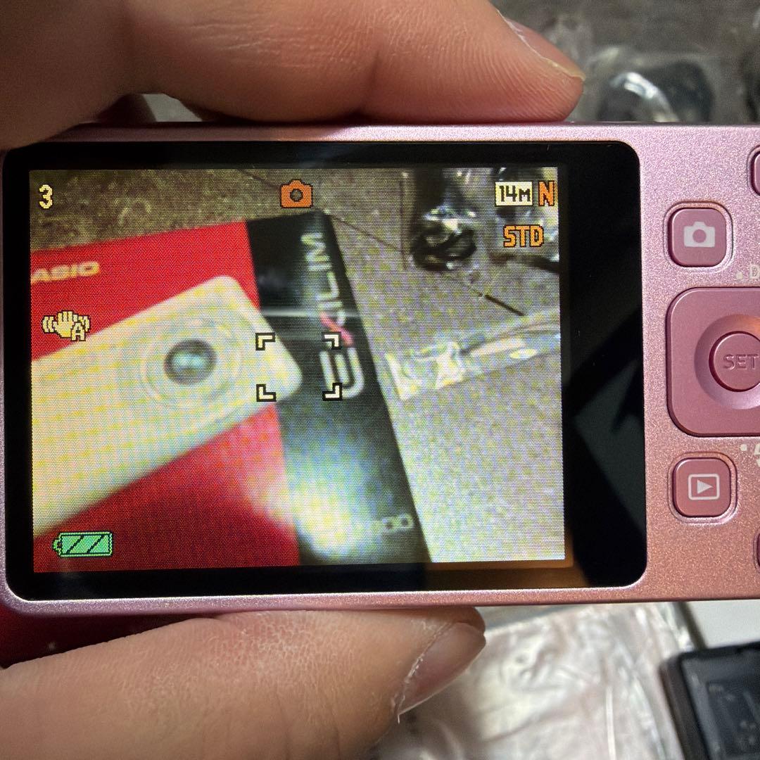 大人気　CASIO EX-Z800 コンパクトデジタルカメラ ピンク