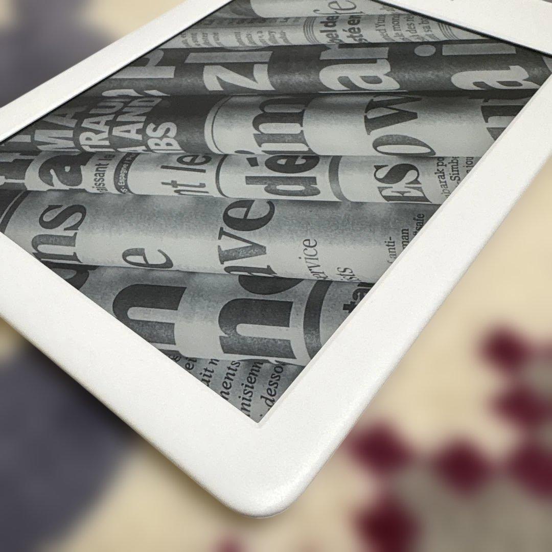 美品 Kindle 第10世代 広告なし 8GB 本体 J9G29R ホワイト