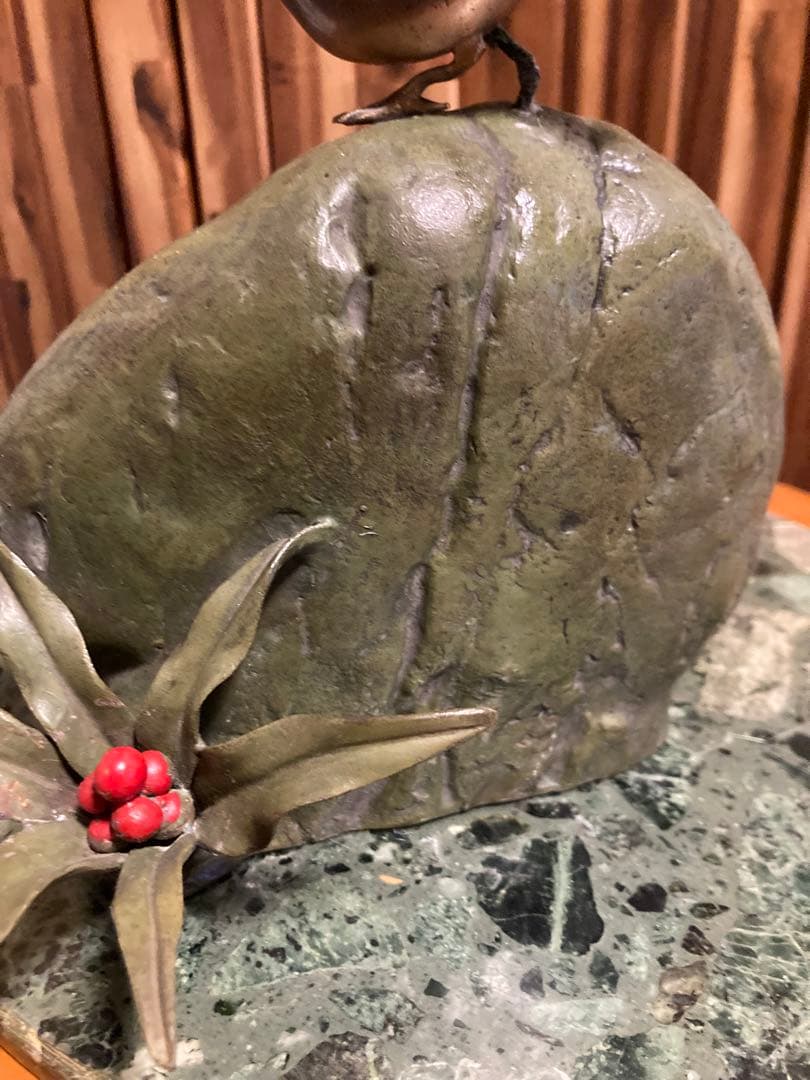 ブロンズ製 鳥と植物　『万年青に文鳥』青銅製 銅像 置物