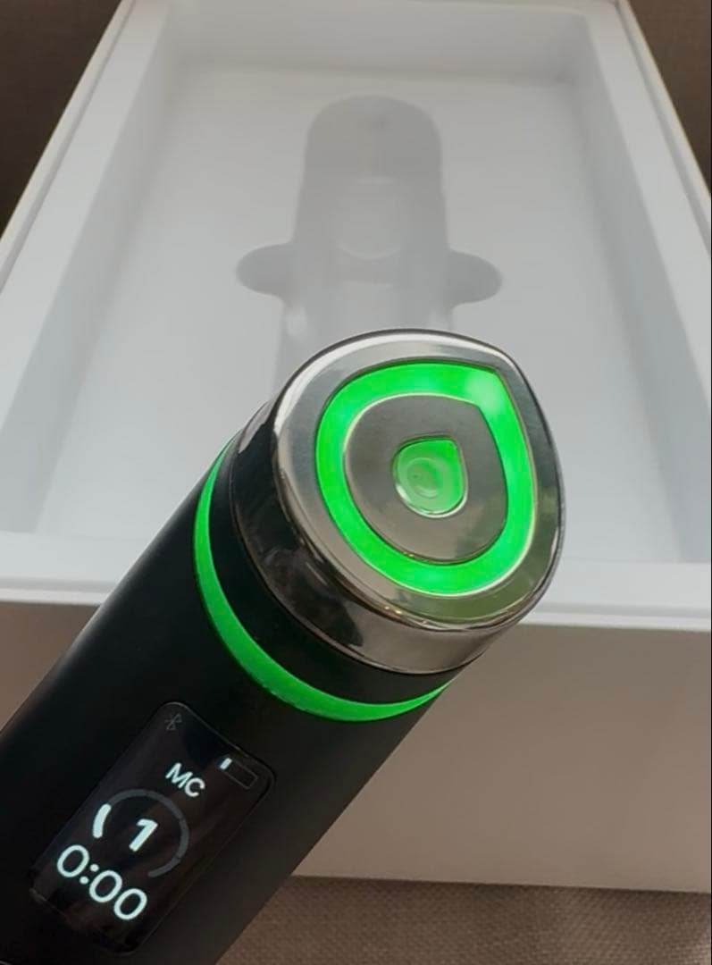 メディキューブ　美顔器　AGE-R ブースタープロ　ブラック