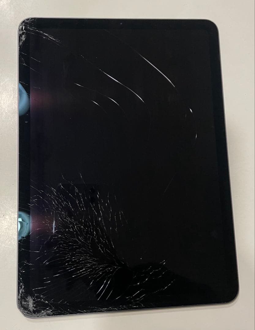 iPadAir(第4世代) スペースグレイ 256GB 画面割れ 動作確認済