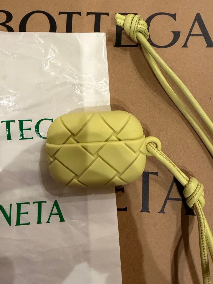 Bottega Veneta AirPods Pro ケース